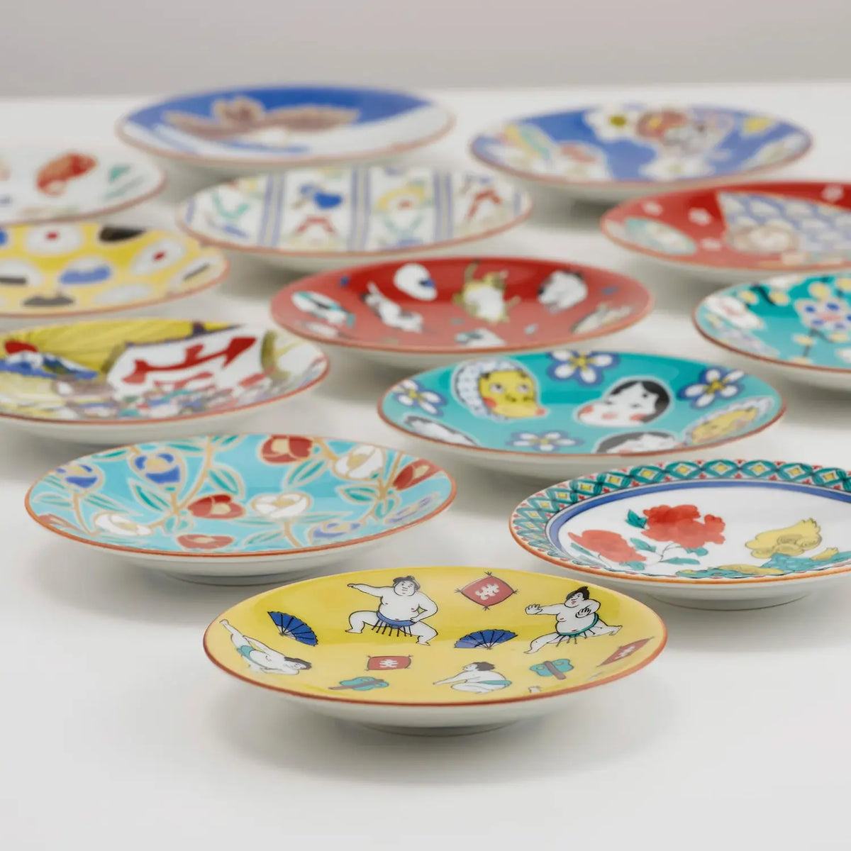 SEIKOU KISSYO II Kutani Porcelain Mamezara Small Plate Engimono