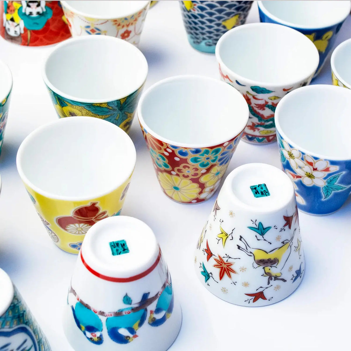 SEIKOU KISSYO Kutani Porcelain Soba Choko Cup Ume