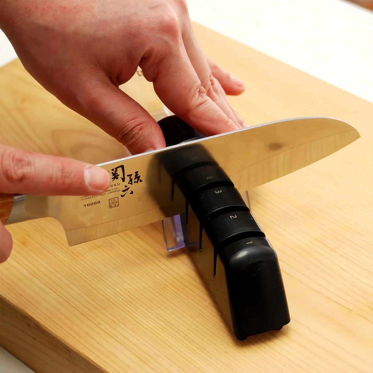 Seki Magoroku Diamond and Ceramic Knife Sharpener for Double Edged Blade
