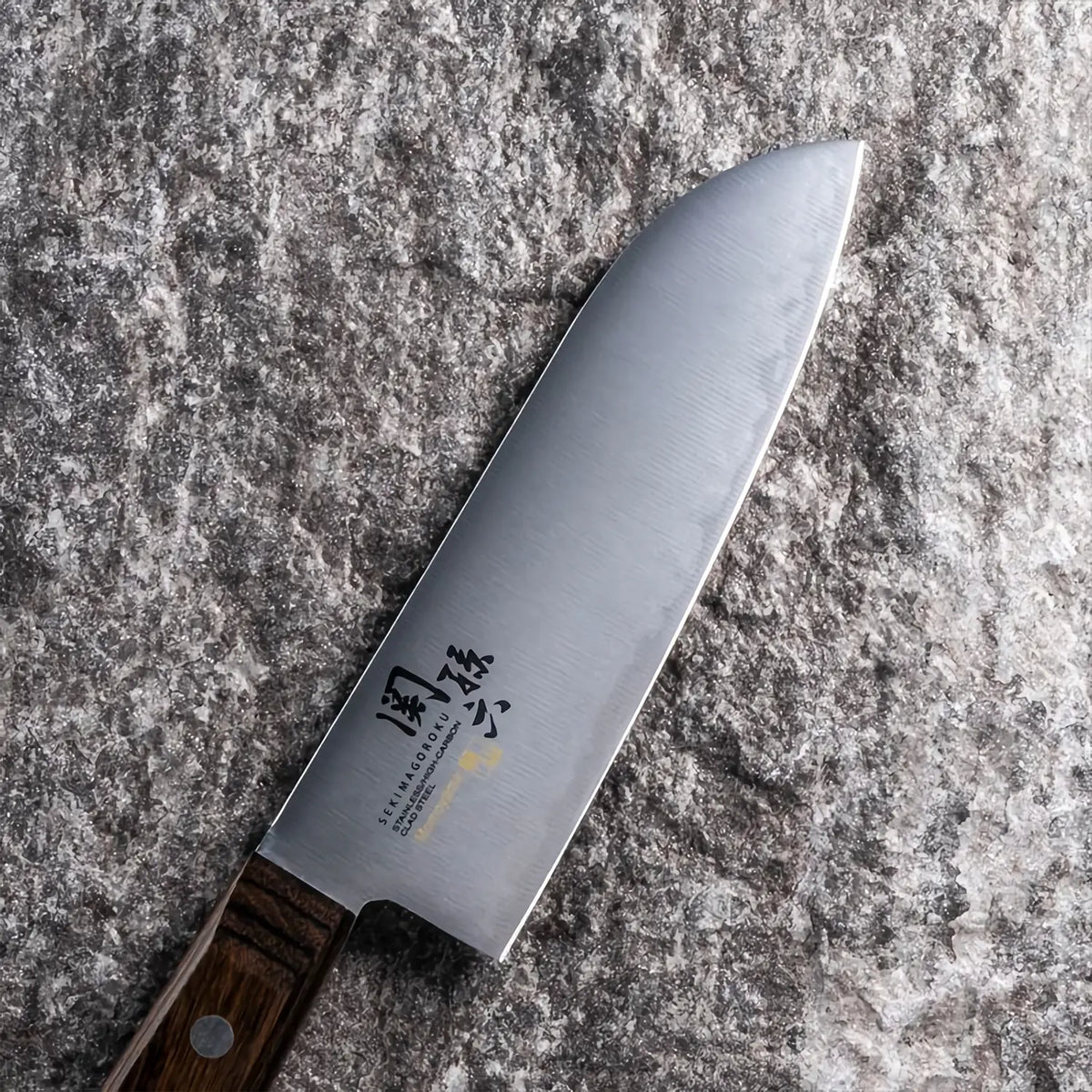 Seki Magoroku Momoyama Stainless Steel Santoku Knife