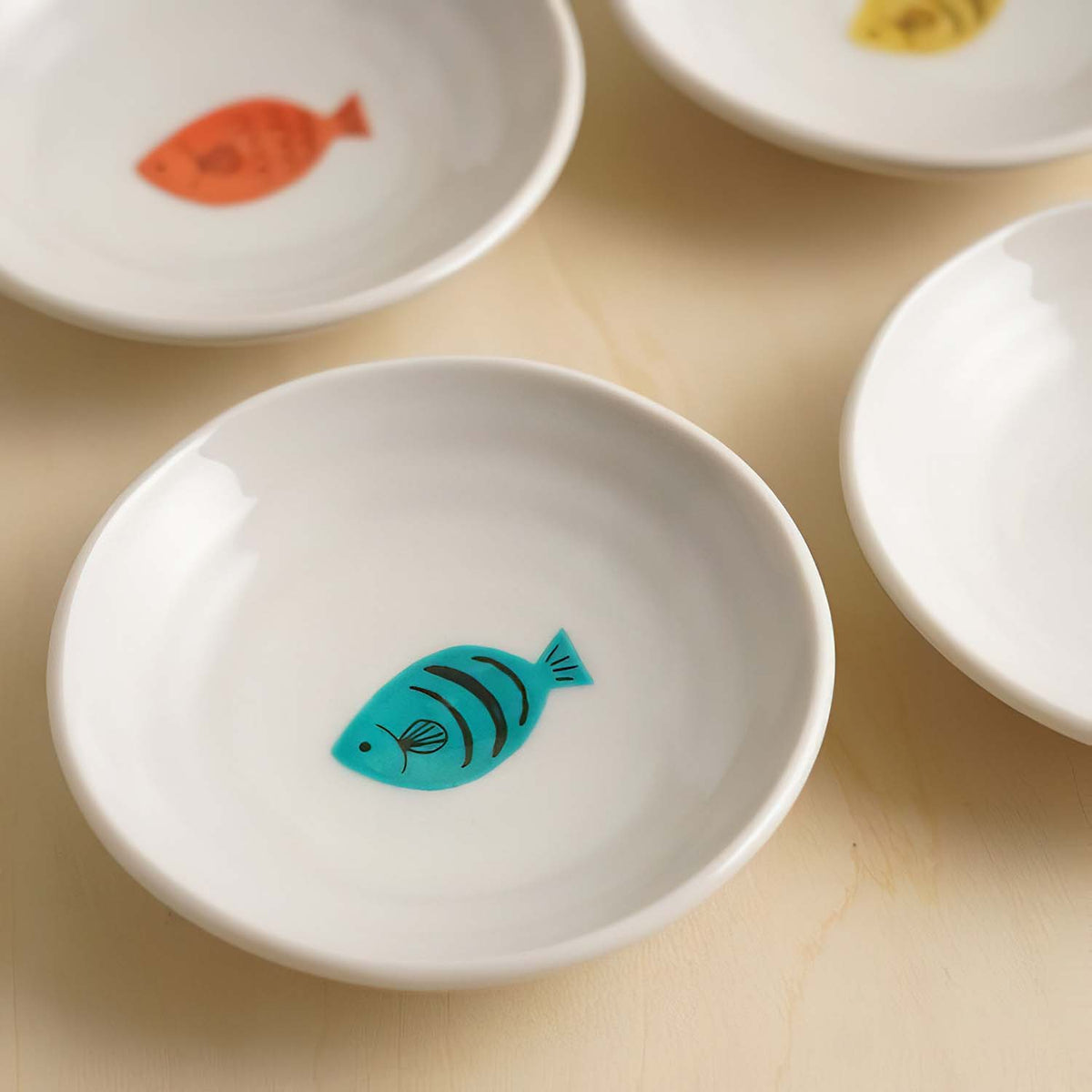 Harekutani Porcelain Fish Small Plate Set (4 Plates)