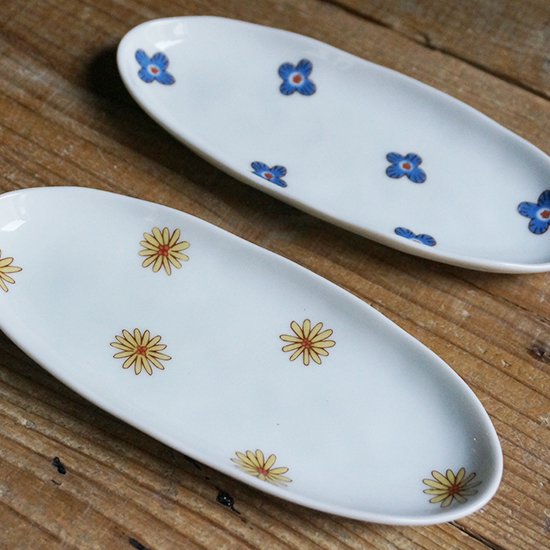 Harekutani Porcelain Flower Oval Plate