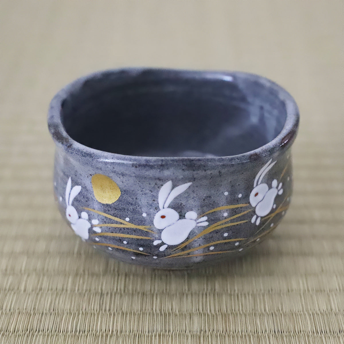 Kutani Ware Porcelain Hopping Rabbit Matcha Tea Bowl